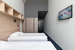 Отель Loop Hotel Vilnius Вильнюс Двухместный номер эконом-класса с 2 отдельными кроватями-2